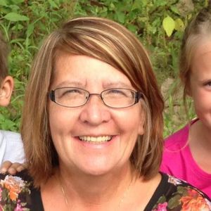 Meet your Posher, Debbie