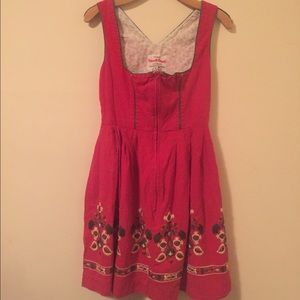 Dirndl dress octoberfest beermaid Renaissance red