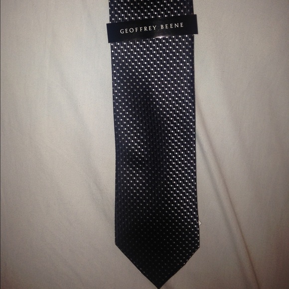 Geoffrey Beene tie - Picture 1 of 2