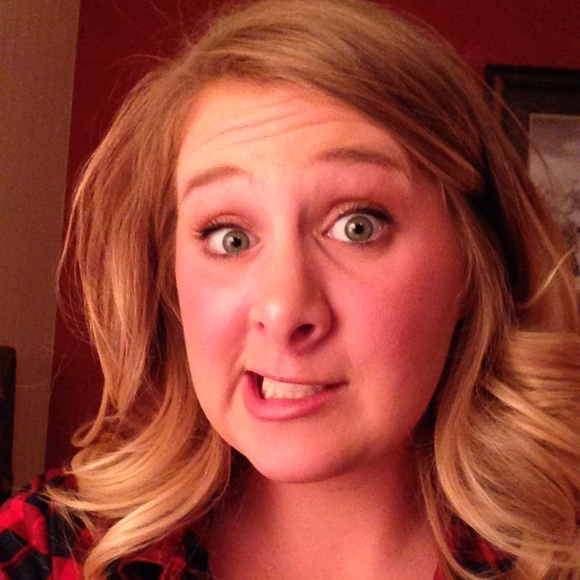 MEET YOUR POSHER - Picture 2 of 2