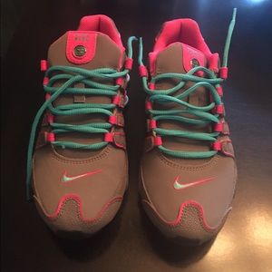 Womens Nike Shox