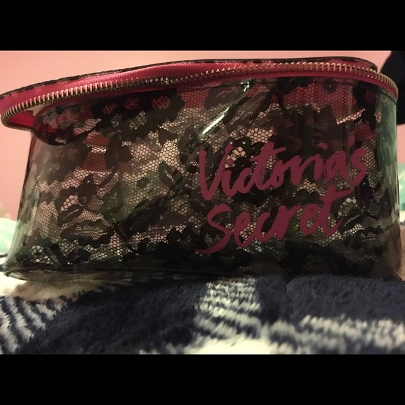 Victoria secret makeup bag - Picture 2 of 2