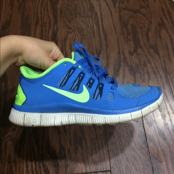 Nike free runs 5.0