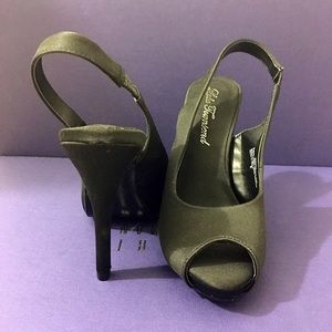 [Brand New]Lulu Townsend black stain peep toe pump