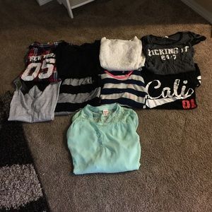 Maternity shirts sizes S-M