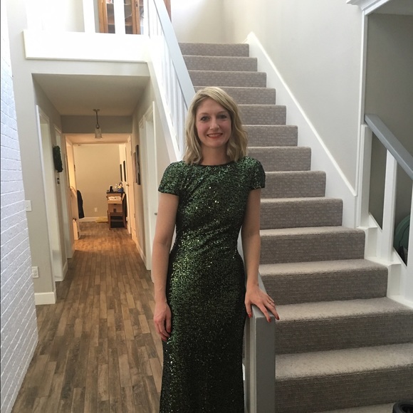 Meet your Posher, Jennifer - Picture 2 of 3