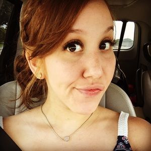 Meet your Posher, Esther