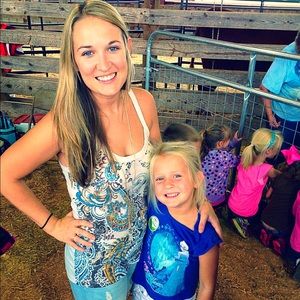 Meet your Posher, Christy