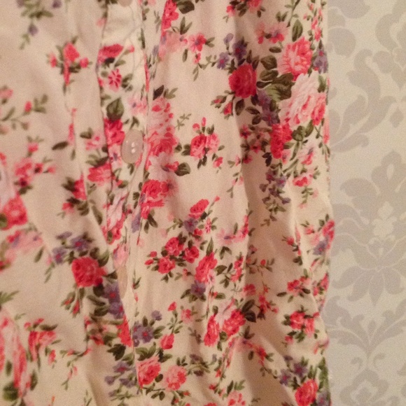 Floral top - Picture 3 of 4