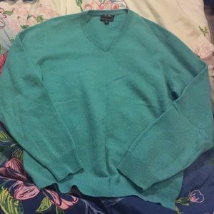 Men's Cashmere v-neck aqua blue sweater