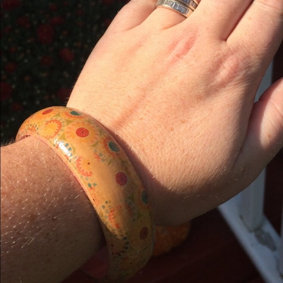💥2 for $25 - Dotty wood bangle