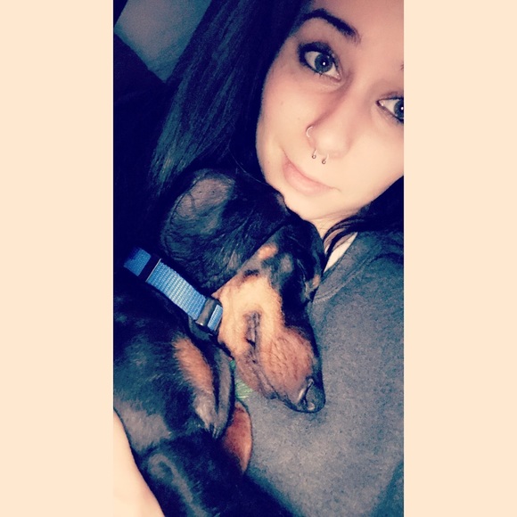 Meet your Posher, Laney - Picture 2 of 4