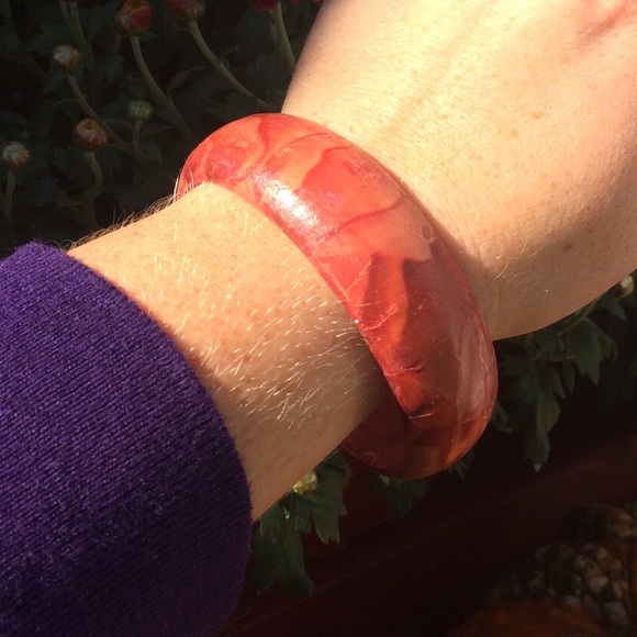 💥2 for $25 - Rose petals wood bangle