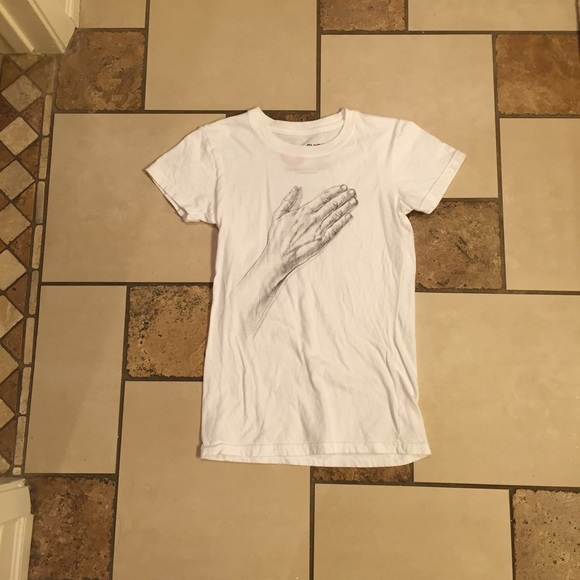 causal tee