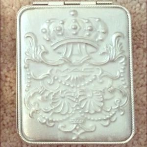 Mac royal assets