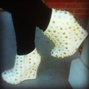 White studded wedges