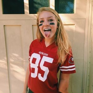 Meet your Posher, Ella