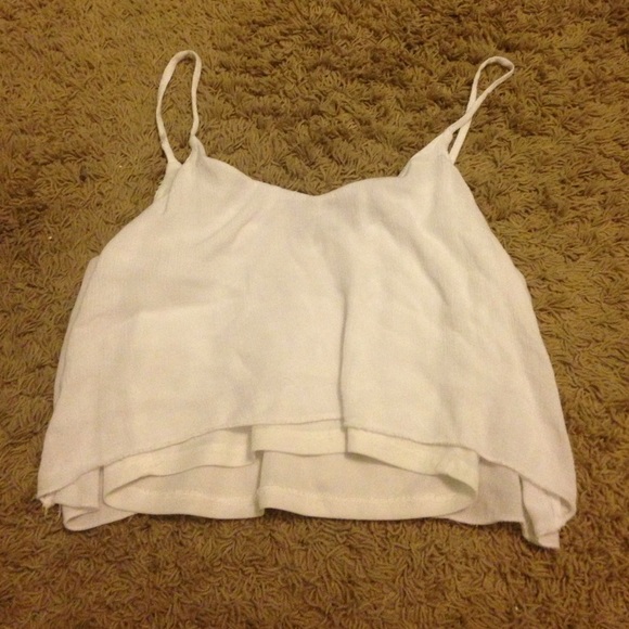 Tillys crop top - Picture 2 of 2