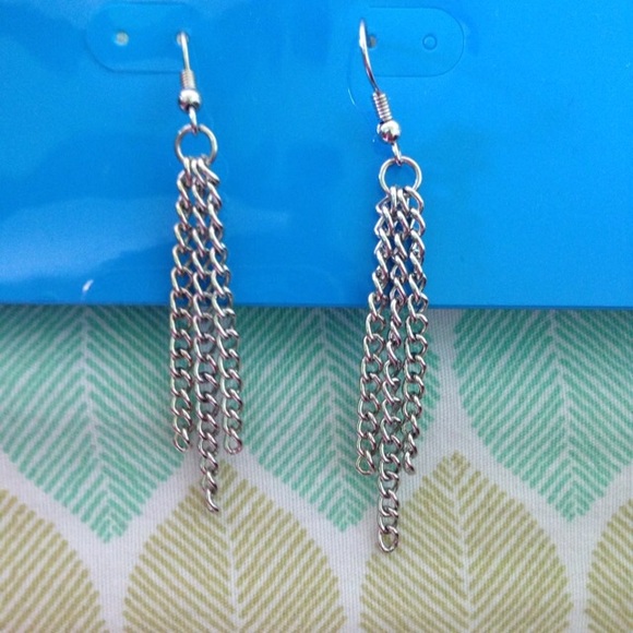 Necklace - Picture 4 of 4