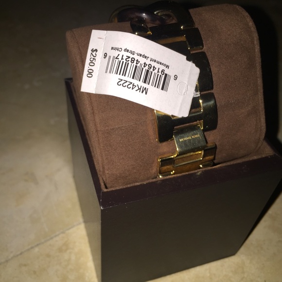 Authentic Micael Kors. - Picture 2 of 4