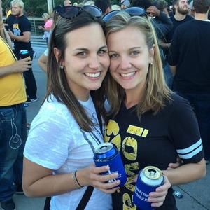 Meet your Posher, Corinne