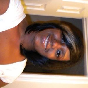 Meet your Posher, Aisha