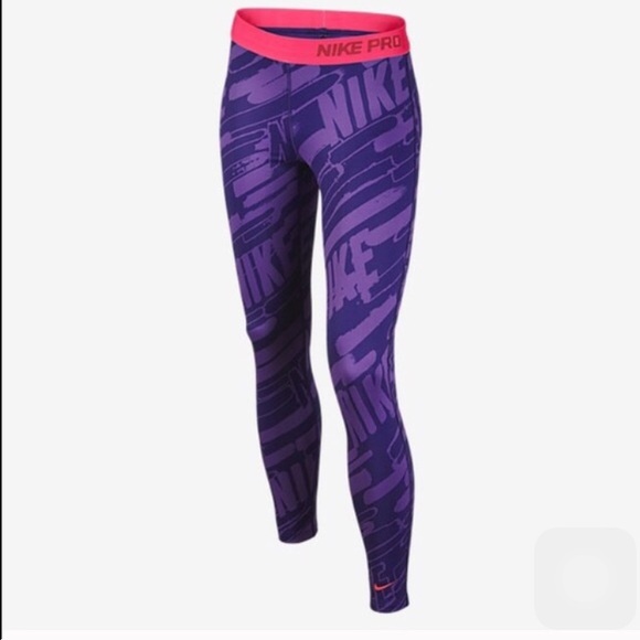 Nwot Nike pro leggings!! 🎊SALE🎉