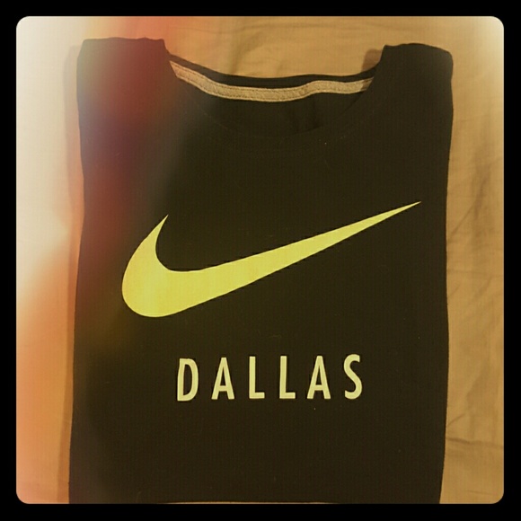 Nike slim fit Dallas shirt