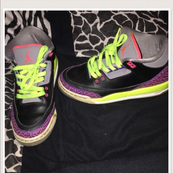 Jordan retro 3's
