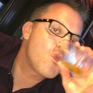 Meet your Posher, Jason