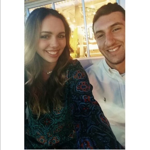 Meet your Posher, Haleigh - Picture 3 of 3