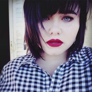 Meet your Posher, Hayley