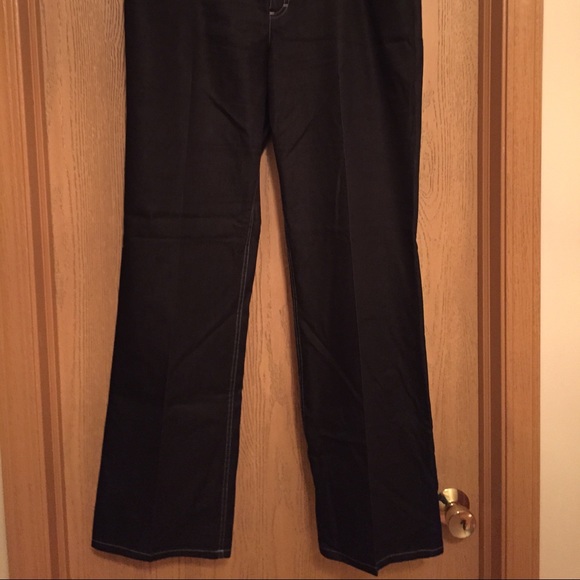 Tahari Black Jeans, Size 12 - Picture 2 of 3
