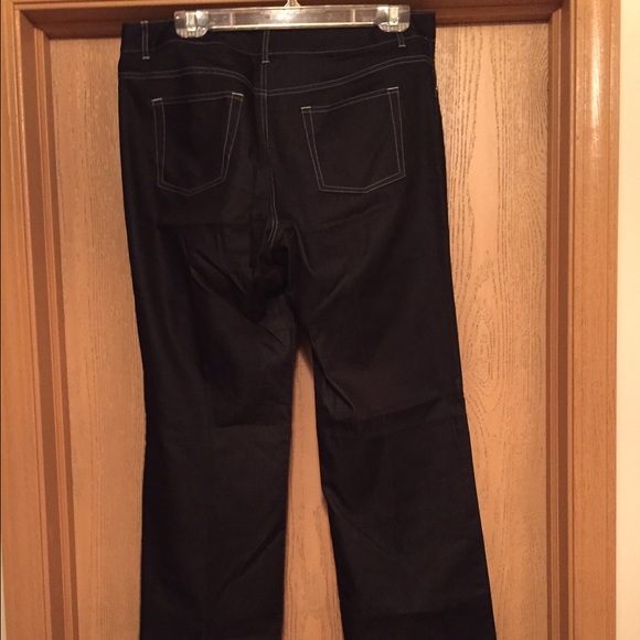 Tahari Black Jeans, Size 12 - Picture 3 of 3
