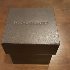 Michael Kors watch box