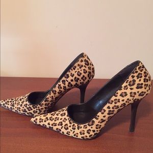Aldo leopard Pointy toe heel Size 8.0M