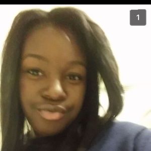 Meet your Posher, Demetra