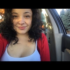 Meet your Posher, Maryssa