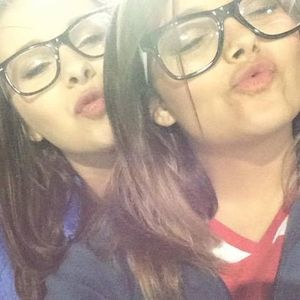 Meet your Posher, Brittni