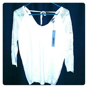 DKNY White V-Neck 3/4 Long Sleeve Shirt