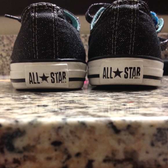 converse - Picture 3 of 4