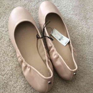 🚨🚨🚨SOLD‼️ NWT NUDE FLATS