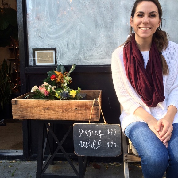 Meet your Posher, Megan - Picture 2 of 2