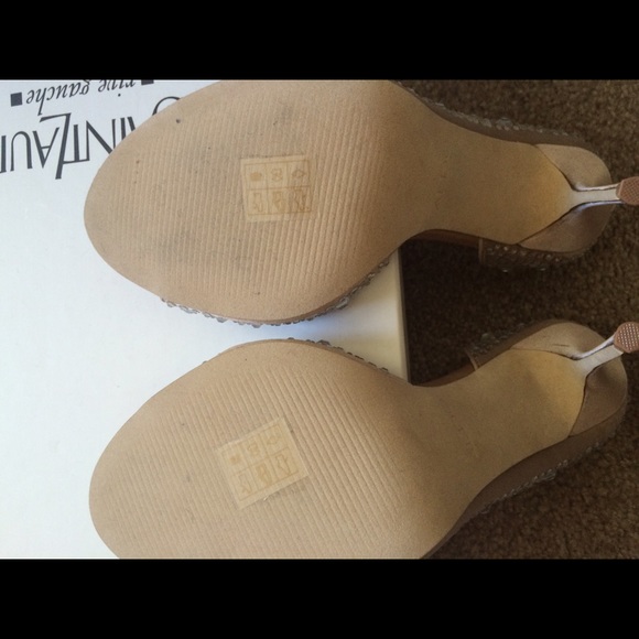 Still Available!Charming Aldo heels! - Picture 3 of 3