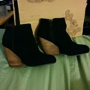 Urban outfitters ecote black suede bootie