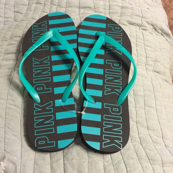 Victoria's Secret Shoes - Pink flip flops in green