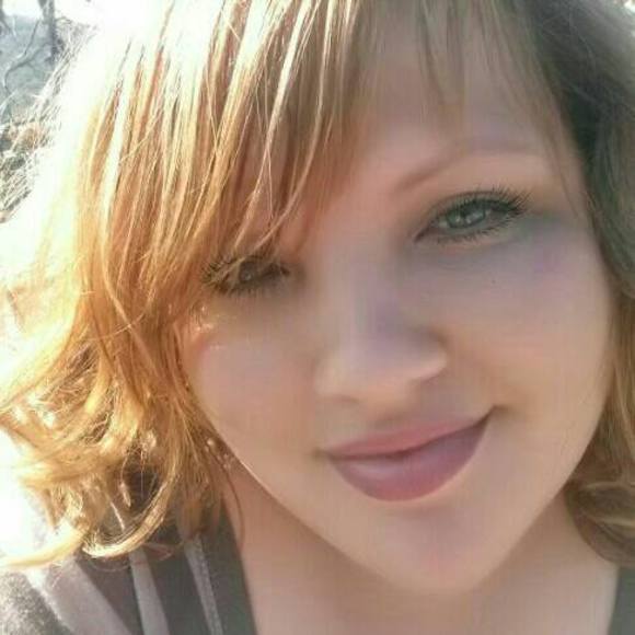 Meet your Posher, Candice