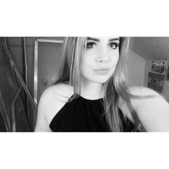 Meet your Posher, Caitlynn
