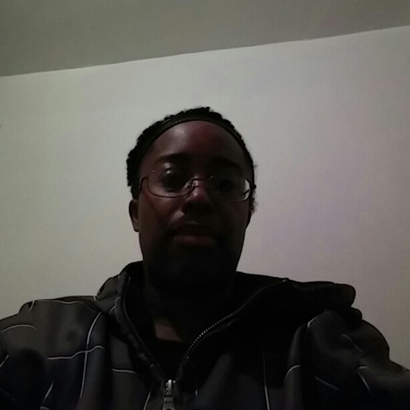 Meet your Posher, Theandra - Picture 1 of 1