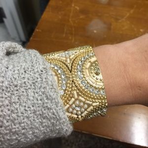 ✨❌SOLD❌NWOT Gorgeous Gold Stacking Bracelet✨